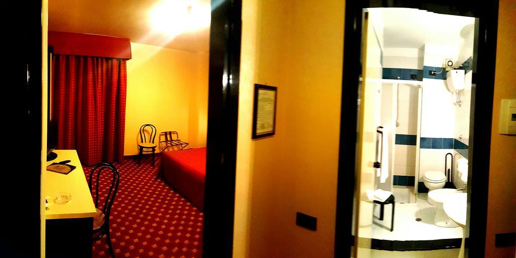 Hinterland Hotel Quartu Sant'Elena Room photo