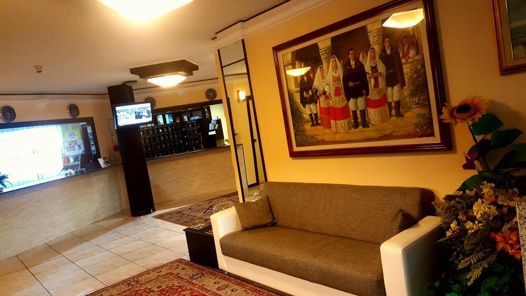 Hinterland Hotel Quartu Sant'Elena Exterior photo